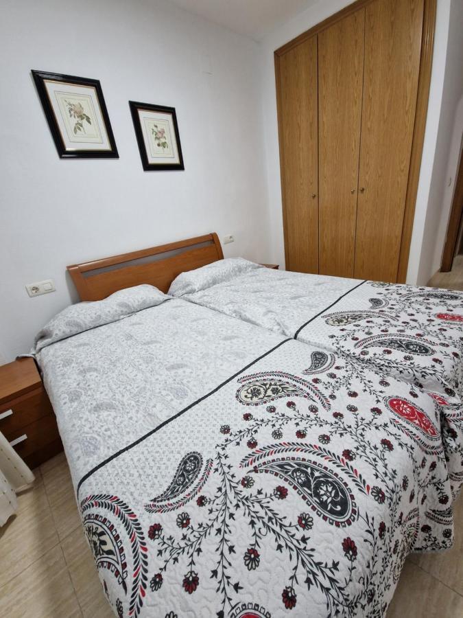Schoene Ferienwohnung Ca. 350M Vom Strand Entfernt Oropesa del Mar Eksteriør bilde